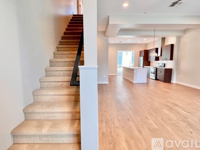 Phoenix Apartment: 915 E Missouri Ave