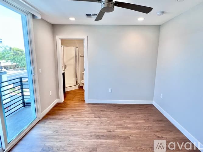 Phoenix Apartment: 915 E Missouri Ave