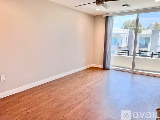 Phoenix Apartment: 915 E Missouri Ave
