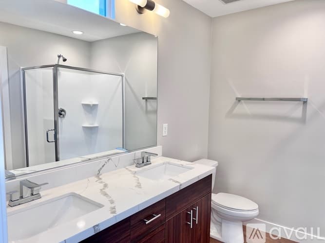Phoenix Apartment: 915 E Missouri Ave