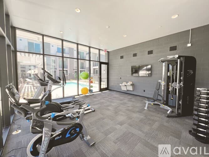 Phoenix Apartment: 915 E Missouri Ave