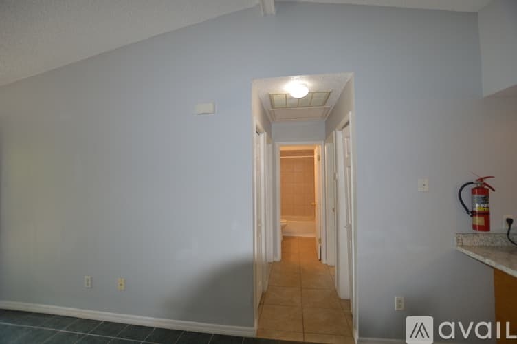 Spring Hill Apartment: 7947 Pinehurst Dr