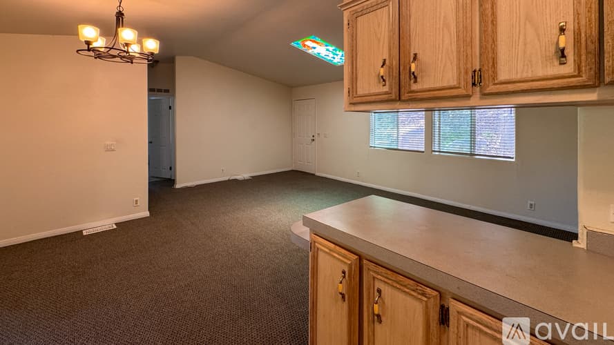 Topanga Apartment: 327 S Topanga Canyon Blvd