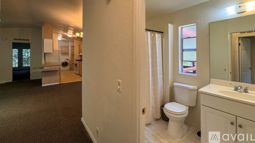 Topanga Apartment: 327 S Topanga Canyon Blvd