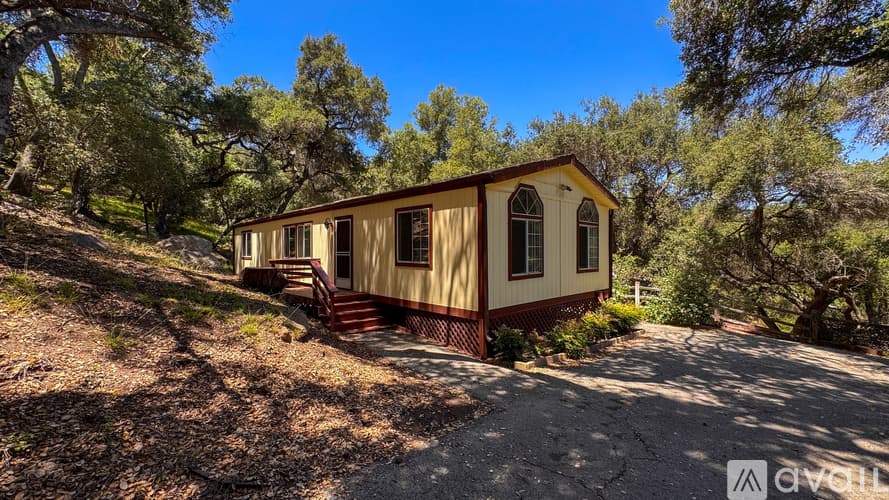 Topanga Apartment: 327 S Topanga Canyon Blvd