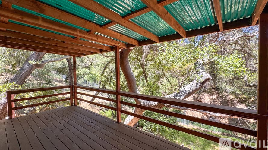 Topanga Apartment: 327 S Topanga Canyon Blvd