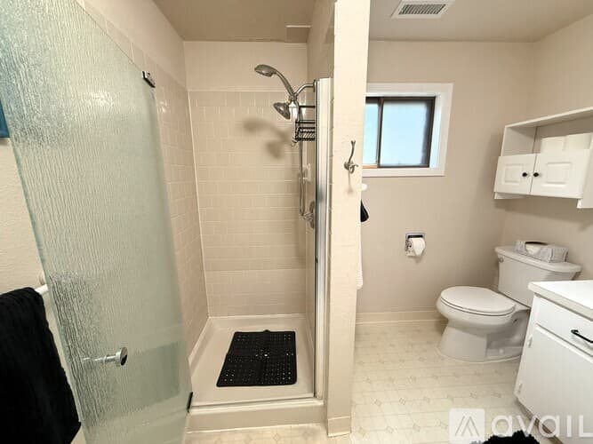 Vancouver House: 2217 NE Landover Drive
