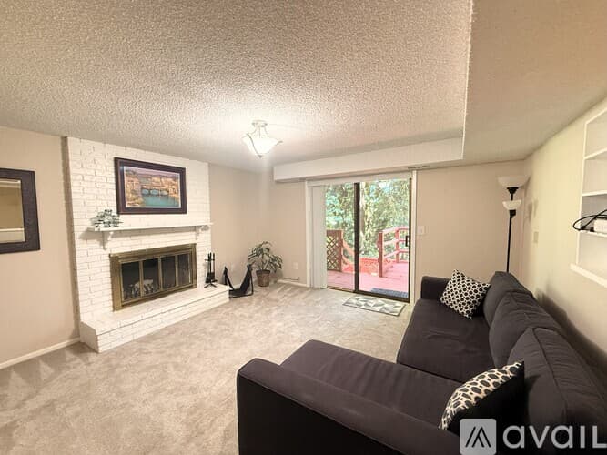 Vancouver House: 2217 NE Landover Drive