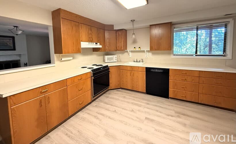 Vancouver House: 2217 NE Landover Drive