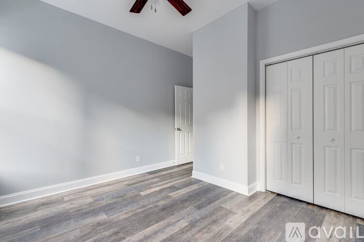 Baltimore House: 731 N Chester St