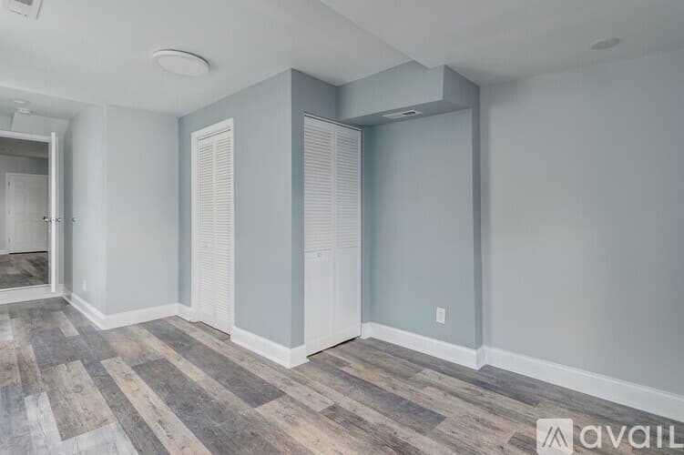 Baltimore House: 731 N Chester St