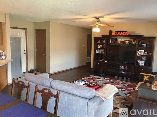 Lowell Apartment: 117 A Fox Run Pl