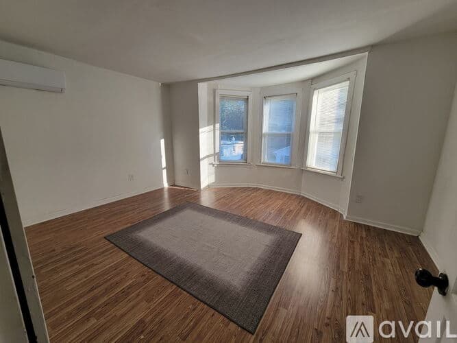 Woodbury House: 63 Packard Avenue