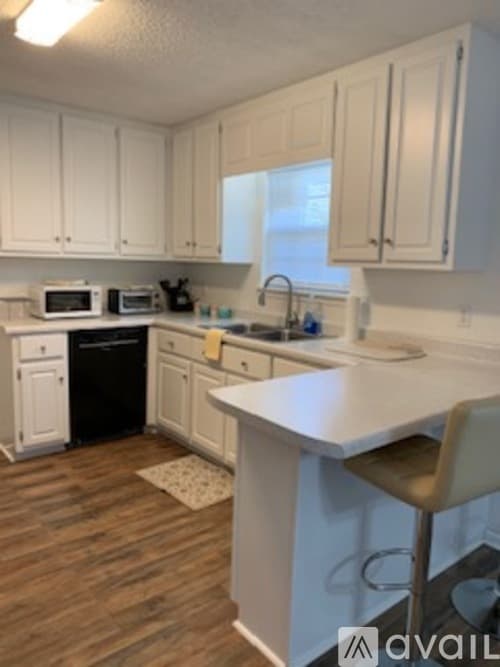 Douglas Apartment: 65 Willow Way