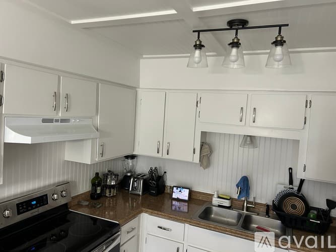 Pooler House: 1289 Homer City Way