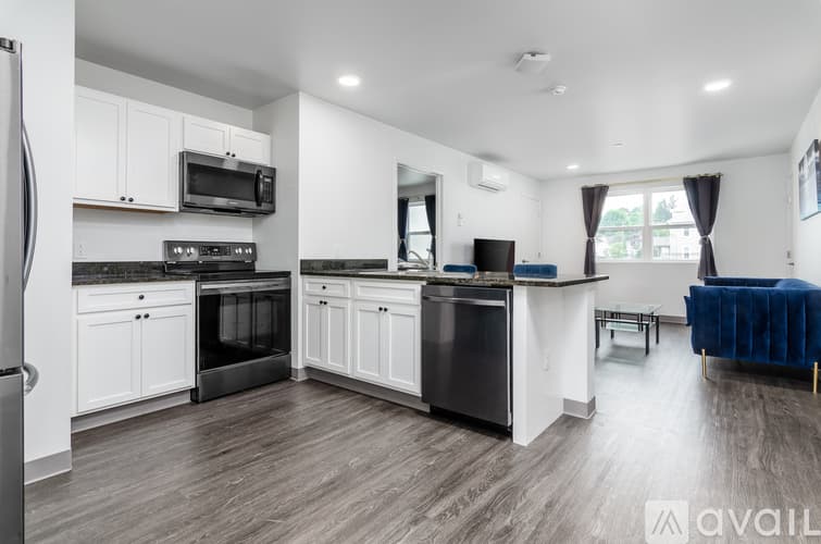 Johnson City Apartment: 128 Grand Avenue