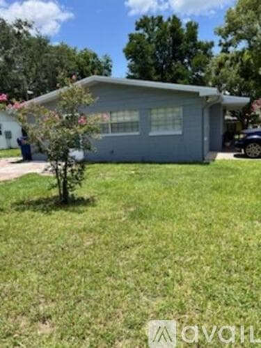Minneola House: 104 East Pearl Street