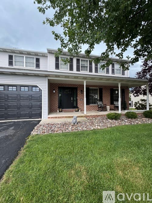 Dillsburg House: 413 Clemens Drive