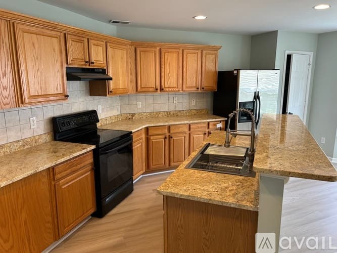 Raleigh House: 5237 Meryton Park Way