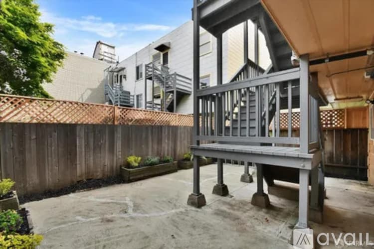San Francisco Apartment: 1288 38th Ave