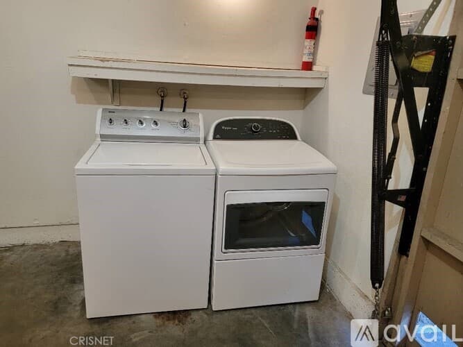 Woodland Hills Townhome: 6121 Shoup Ave
