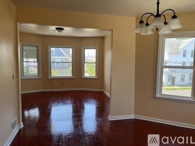 West Haven Apartment: 127 Peck Avenue