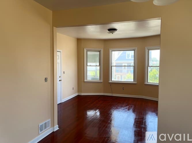 West Haven Apartment: 127 Peck Avenue