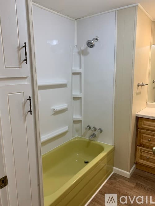 Hinckley House: 510 Oak Ave