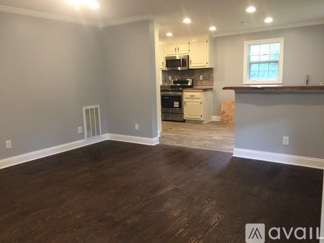 Partlow House: 5018 Holly Drive
