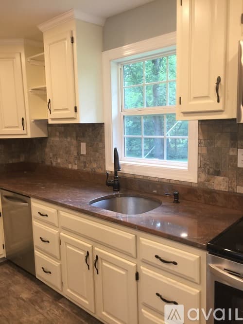 Partlow House: 5018 Holly Drive