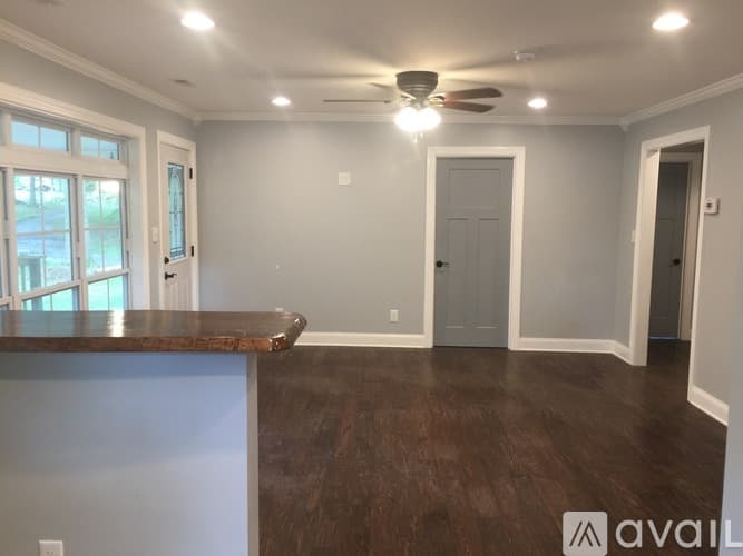 Partlow House: 5018 Holly Drive