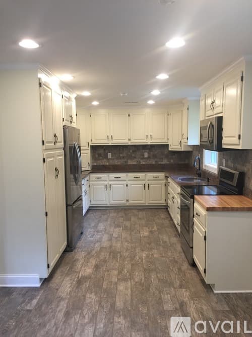 Partlow House: 5018 Holly Drive
