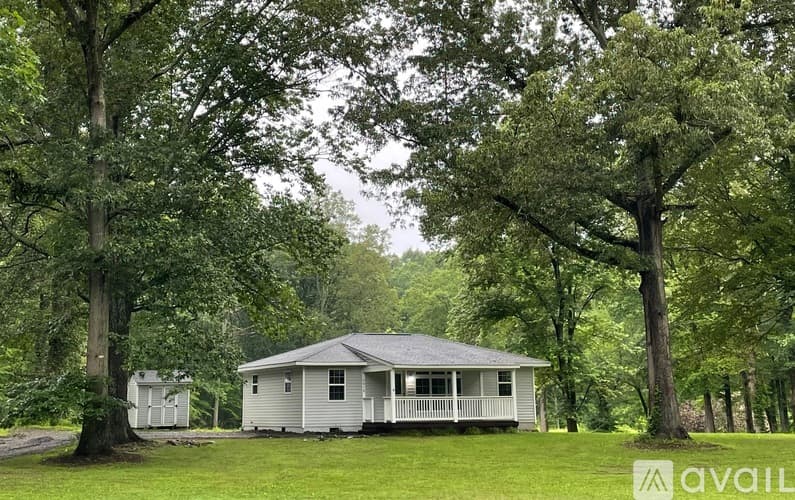 Partlow House: 5018 Holly Drive