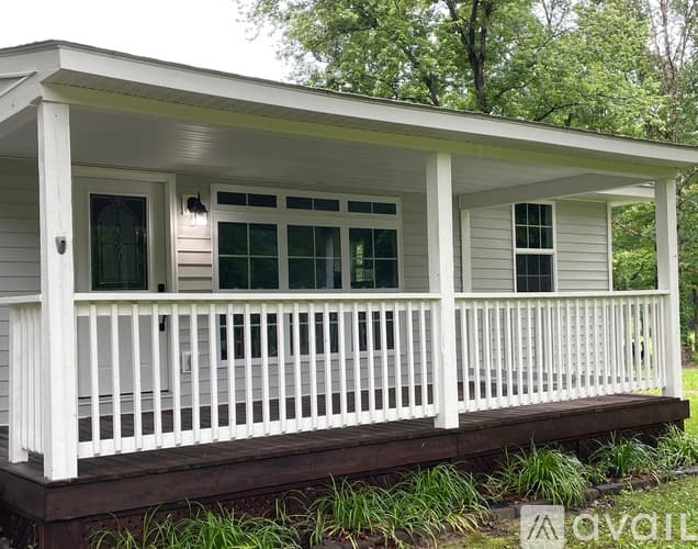 Partlow House: 5018 Holly Drive