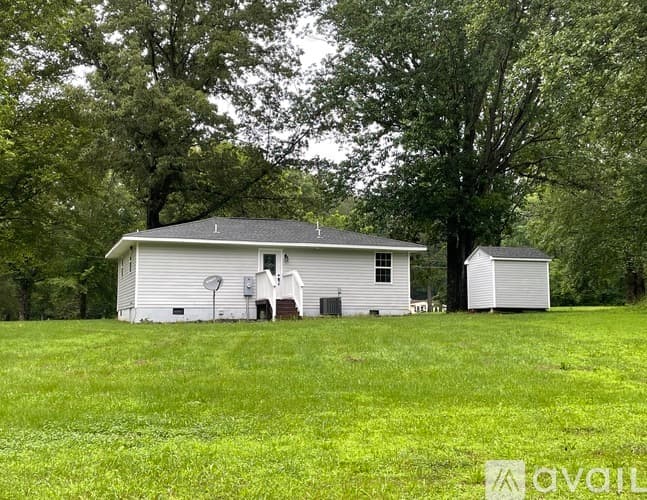 Partlow House: 5018 Holly Drive