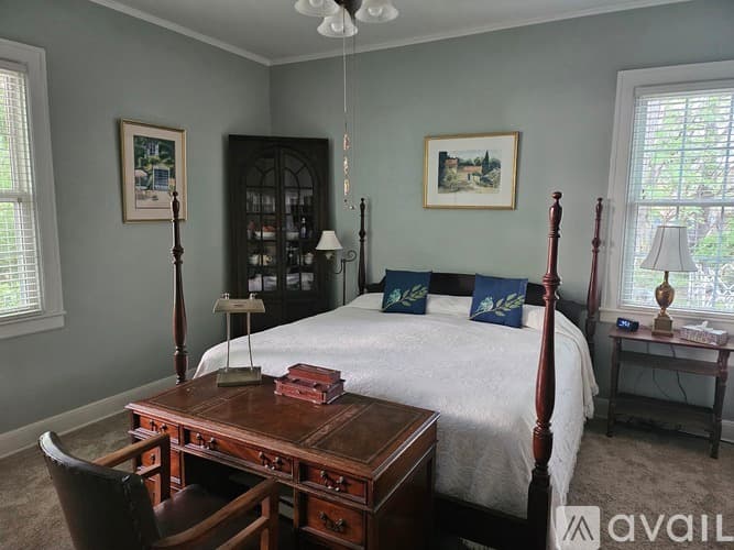 Rock Hill House: 706 Milton Ave