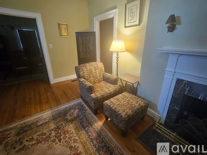 Rock Hill House: 706 Milton Ave