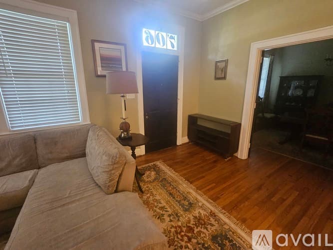 Rock Hill House: 706 Milton Ave