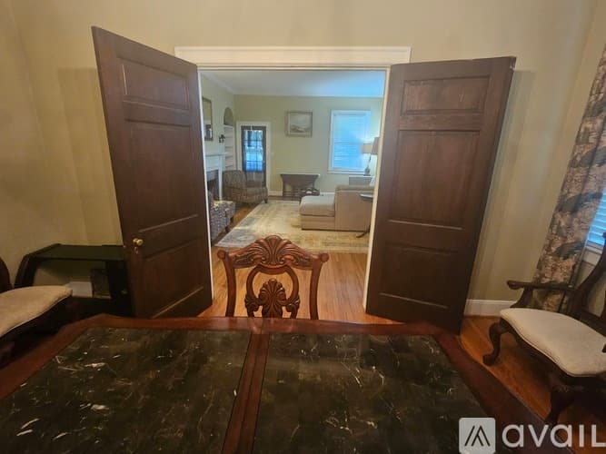 Rock Hill House: 706 Milton Ave