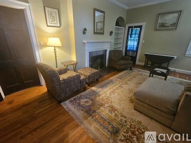 Rock Hill House: 706 Milton Ave