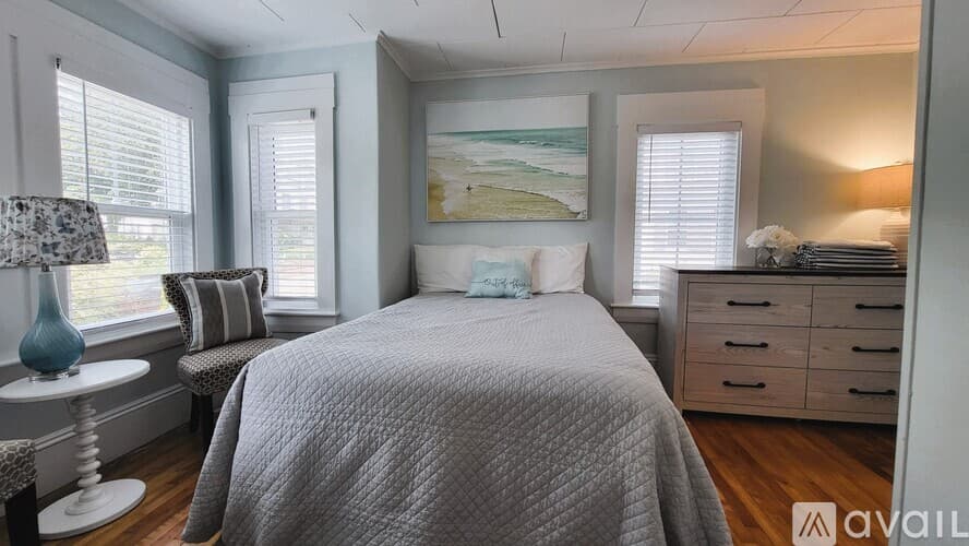 Ogunquit House: 280 Main St