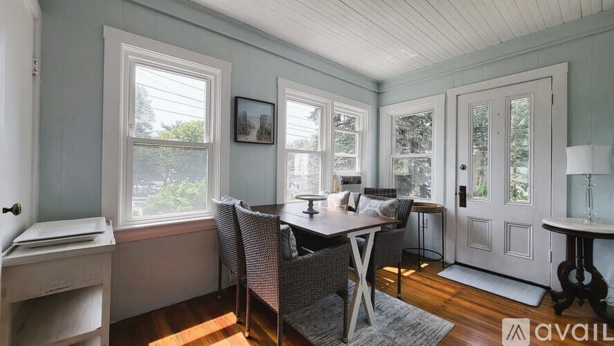 Ogunquit House: 280 Main St