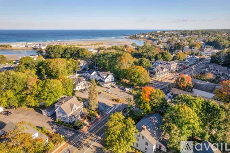Ogunquit House: 280 Main St