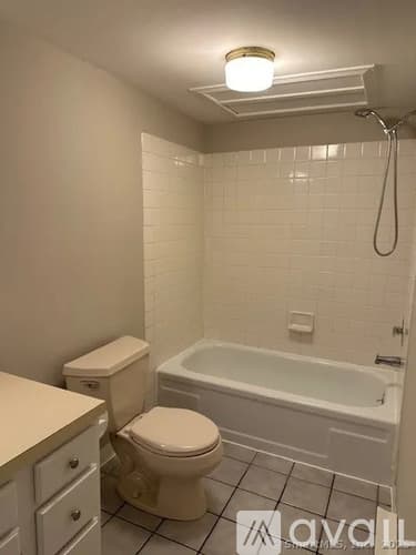 South Windsor Condo: 140 Candlewood Dr