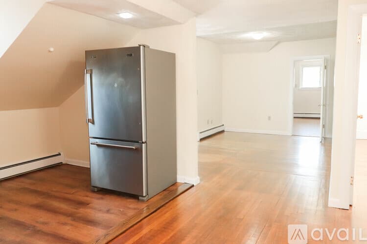 Salem Apartment: 12 Willson Street