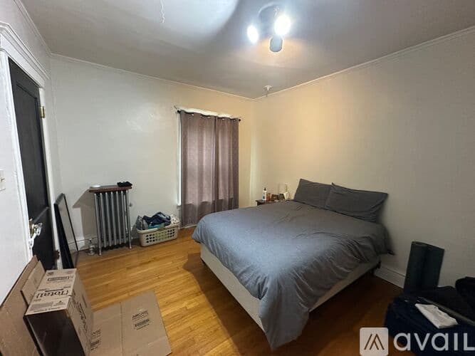 Chicago Apartment: 3615 N Pine Grove Ave
