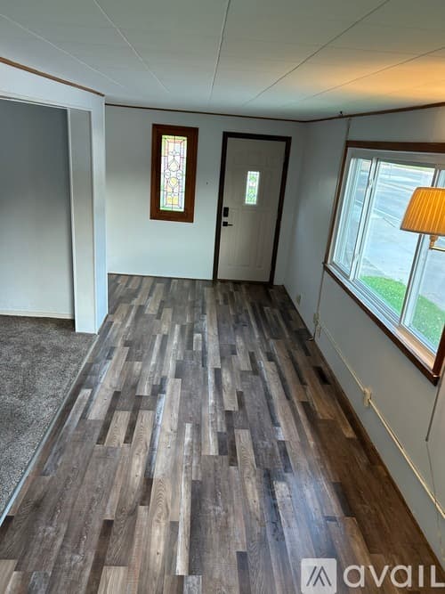 Forest Lake House: 631 West Broadway Avenue