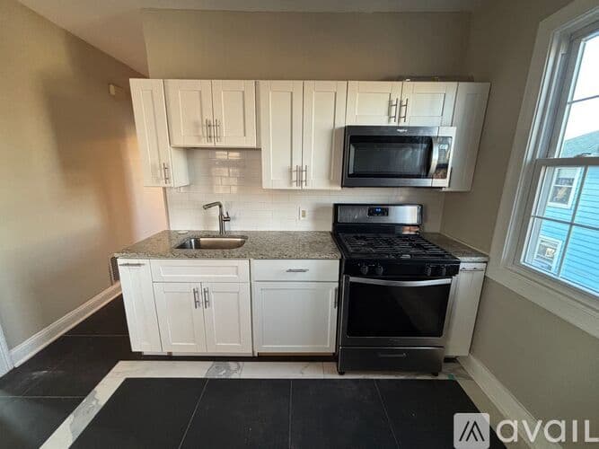 Milford Apartment: 19 Darina Pl