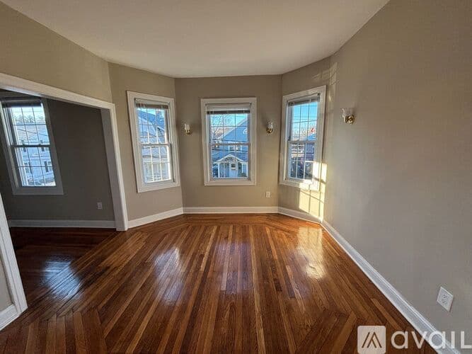 Milford Apartment: 19 Darina Pl