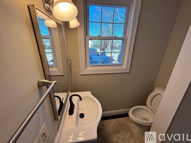 Milford Apartment: 19 Darina Pl